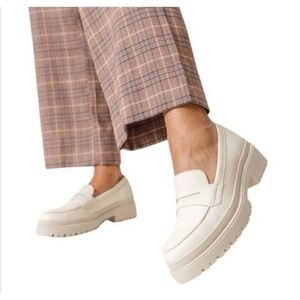 Patina Zoe Chunky Loafer in Bone Leather Size 10.5